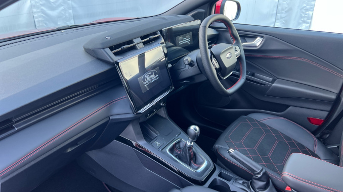 Ford Puma 1.0 EcoBoost Hybrid mHEV ST-Line X 5dr Petrol Hatchback - Image 9